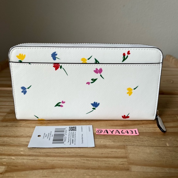 Kate spade wallet🎈🎈 - Picture 2 of 9